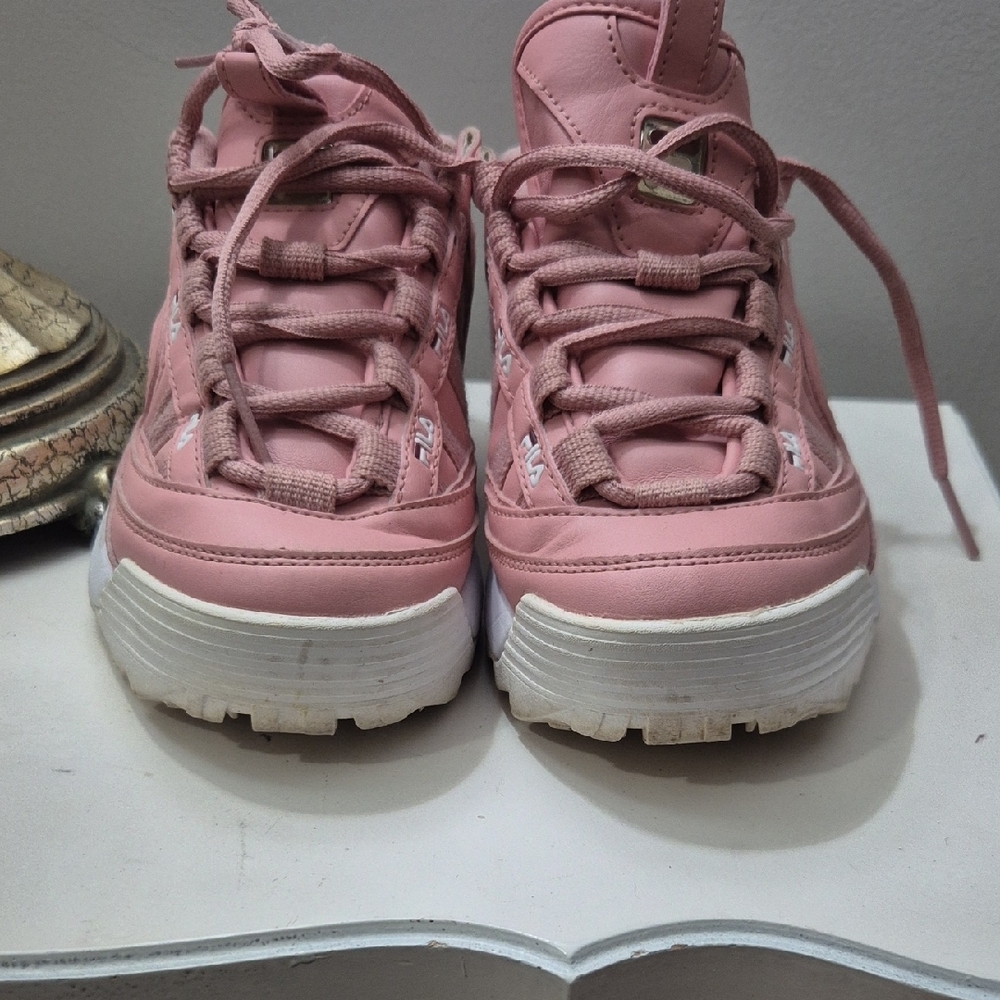 Chic Pink Sneakers with White Soles